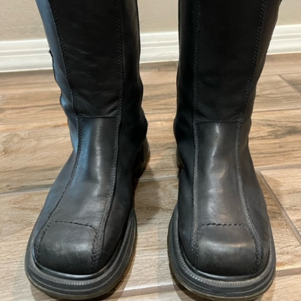 Vintage 1990’s Doc Martens 9788 Black Boot Size UK6 AW004